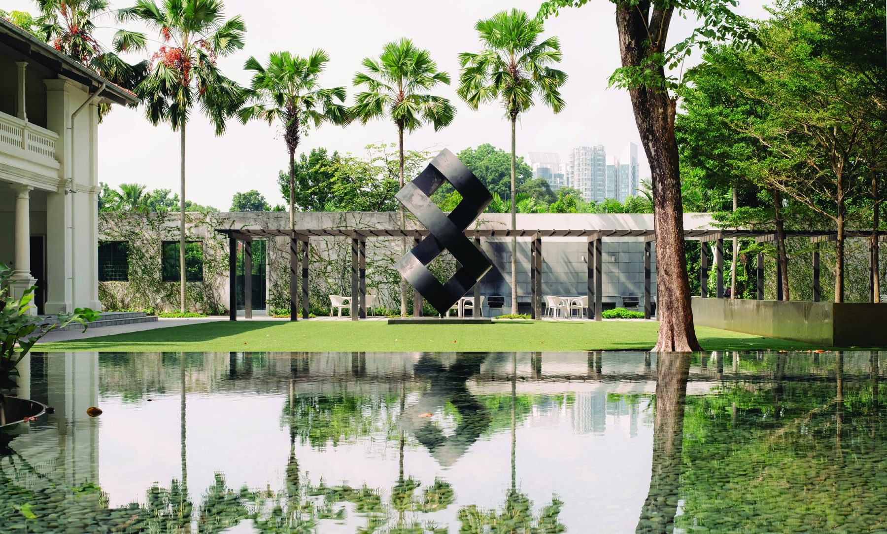 The Grand Lawn